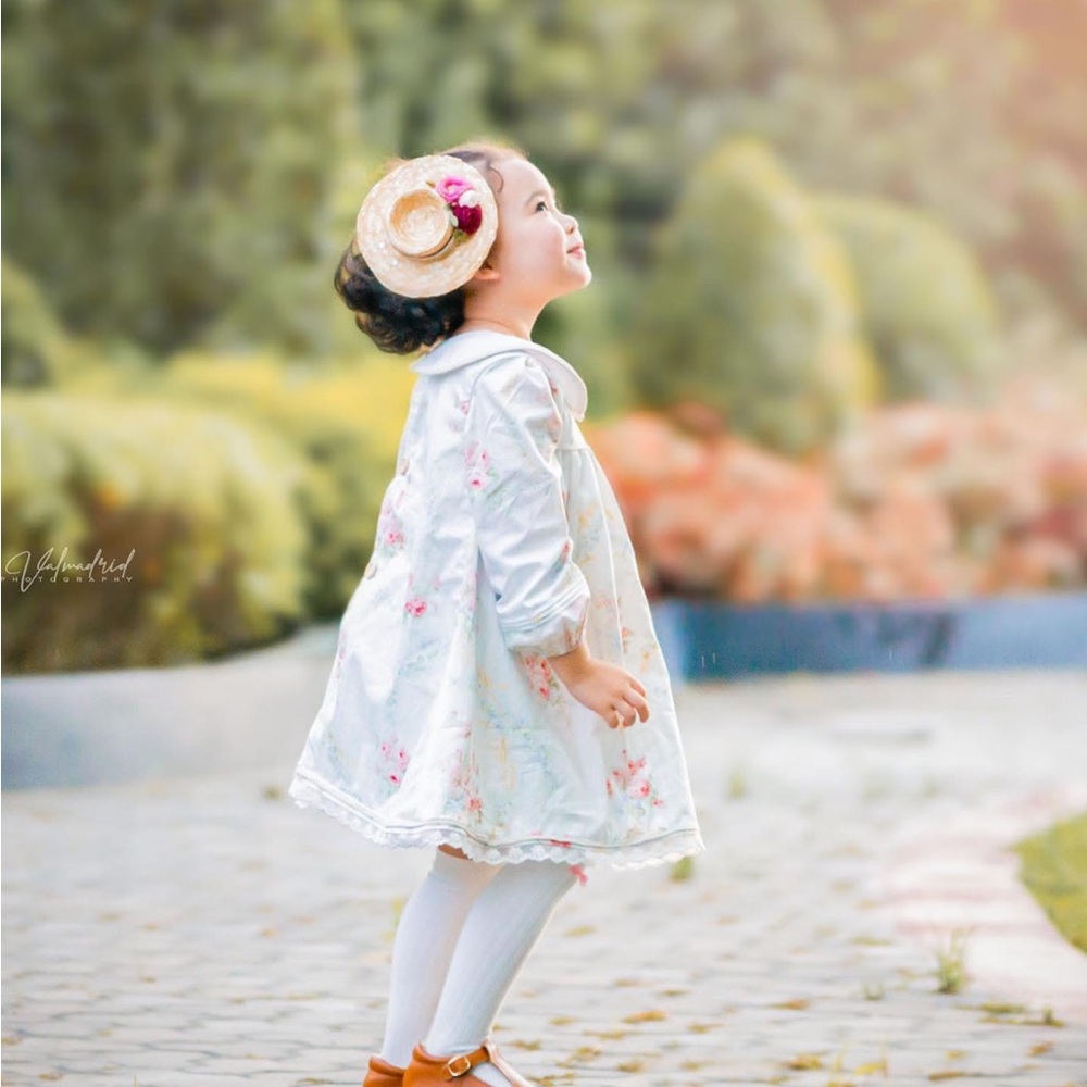 Vintage Floral White Kids Casual Dress